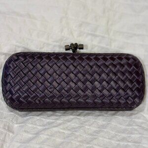 Knot Clutch Dark Purple Grey